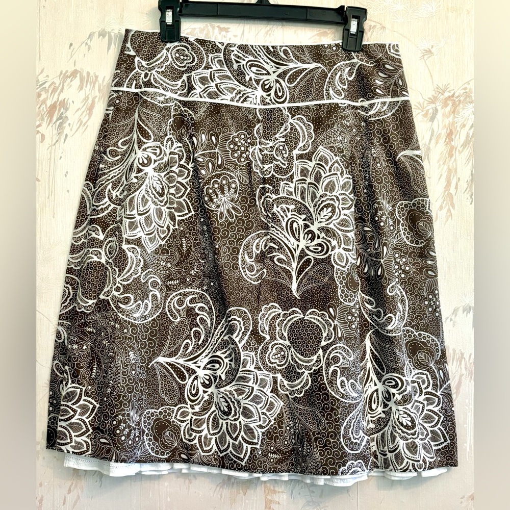 Ann Taylor Cotton Brown and While Floral Peasant Skirt